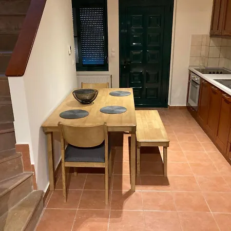 Enjoy Golden فيلة